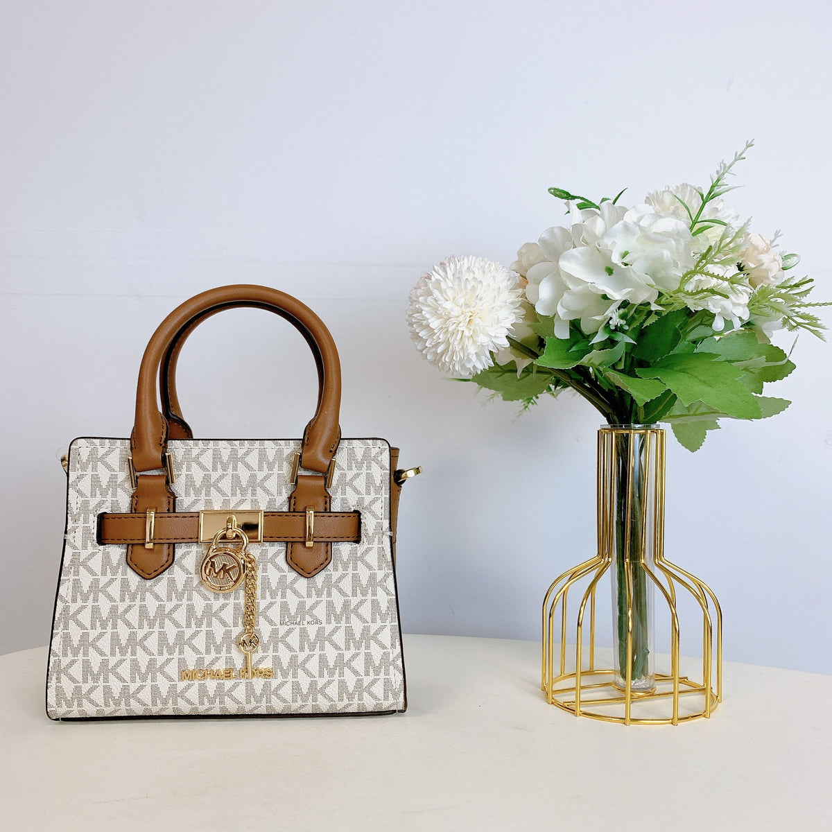 Michacl Kors 35H1GHMS0B Hamilton XS Satchel Crossbody in Signature VANILLA