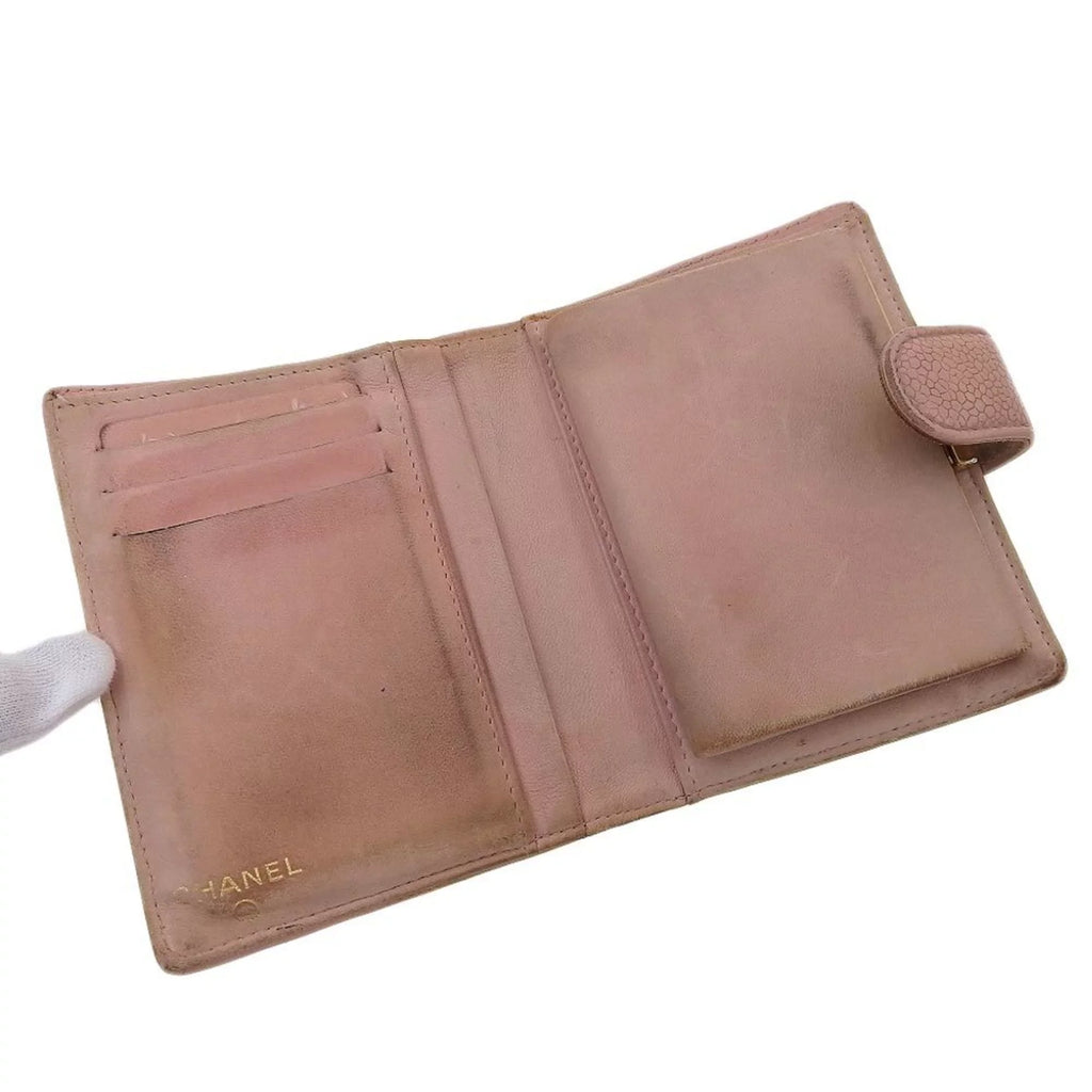 Pre-Owned Chanel CHANEL fold wallet with gama mouth caviar skin pink A13497 seal 8 model coco mark logo (Fair)